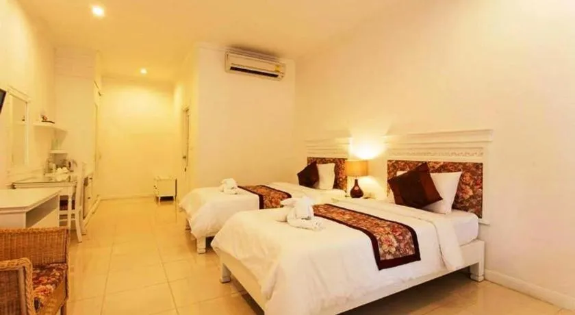 Bed in Amarin Resort