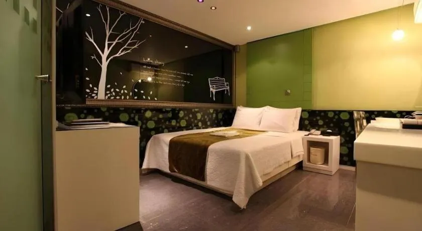 Bed in Fox Hotel