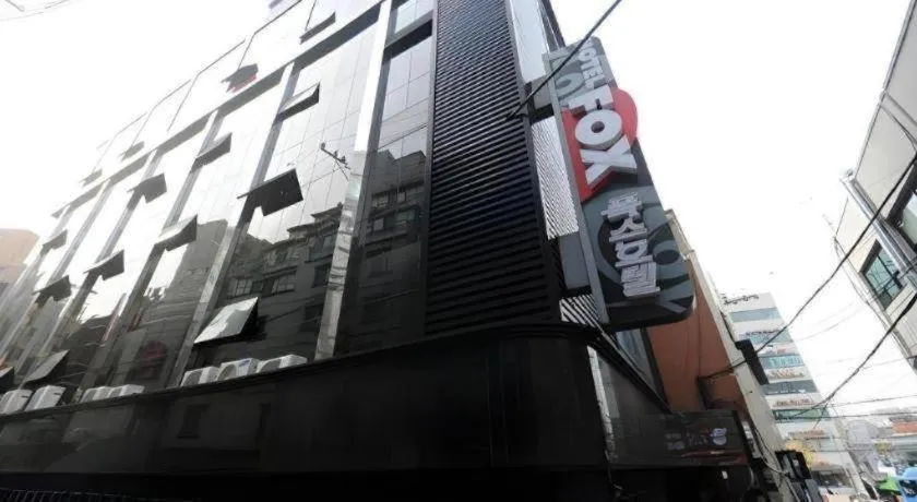 Fox Hotel