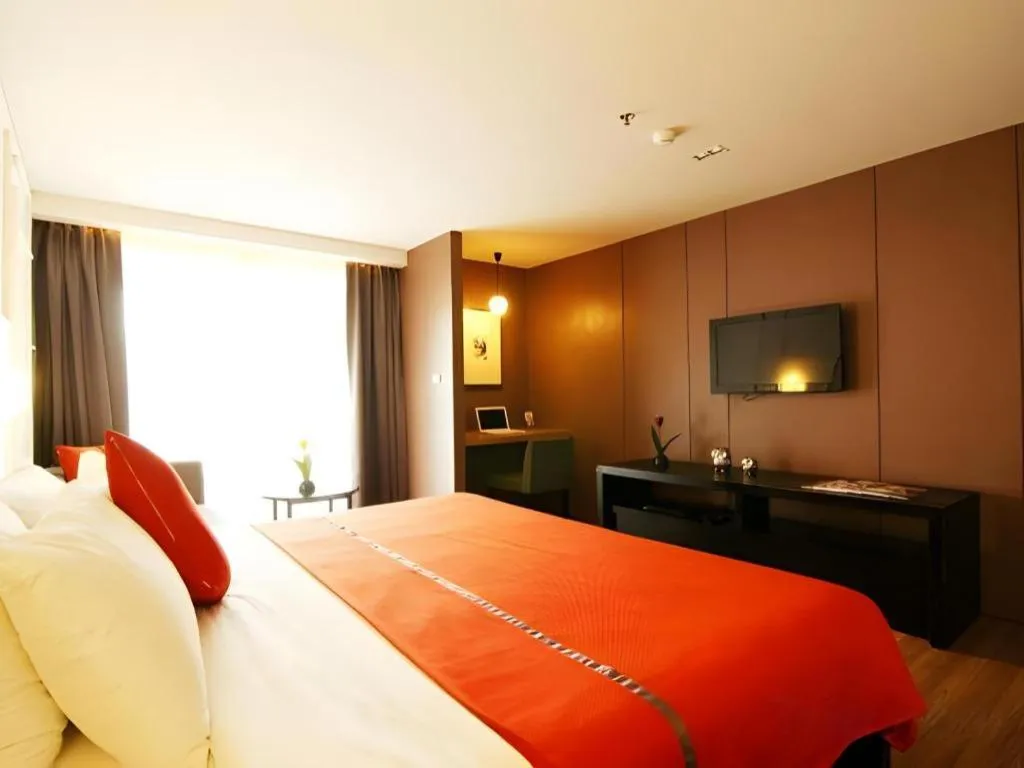 Bed in Page 10 Hotel