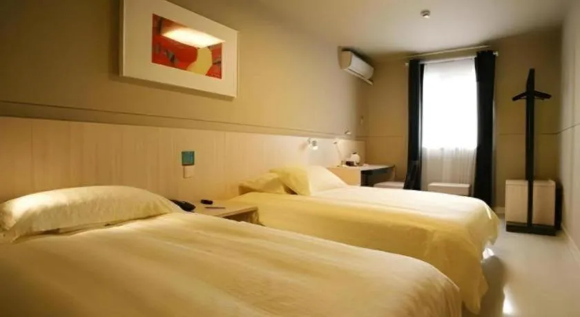 Bed in Jinjiang Inn Shaoxing Shengli West Road Luxun Hometown