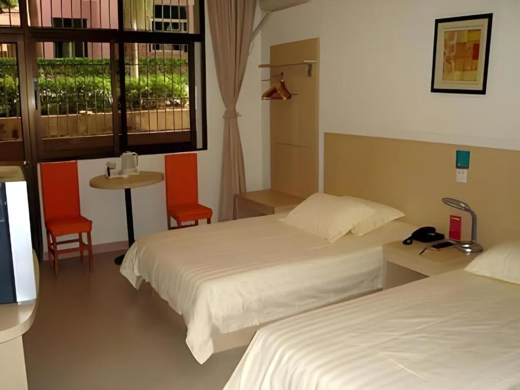 Bed in Jinjiang Inn Shaoxing Shengli West Road Luxun Hometown