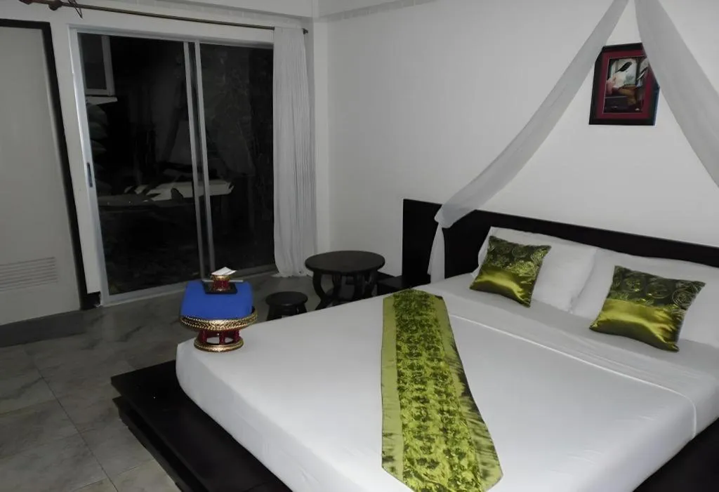Bed in Baan Pim