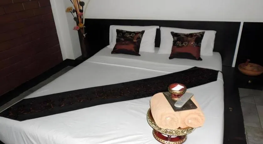 Bed in Baan Pim