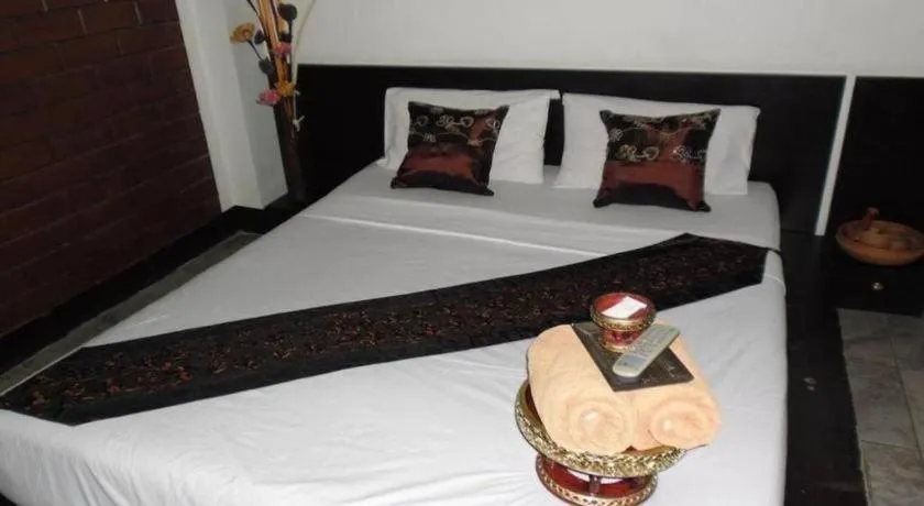 Bed in Baan Pim
