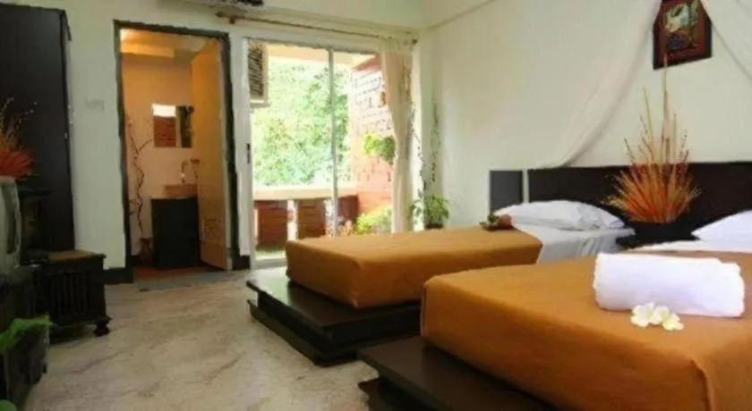 Bed in Baan Pim
