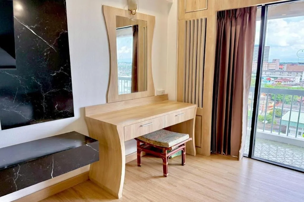 Pailyn Phitsanulok Hotel