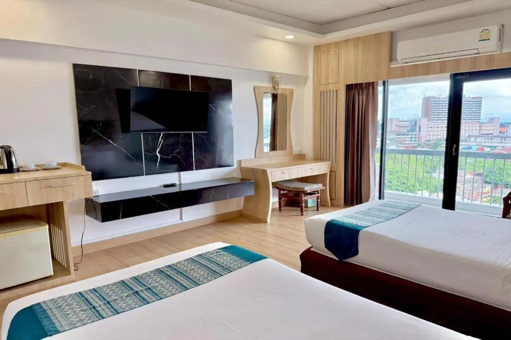 Bed in Pailyn Phitsanulok Hotel