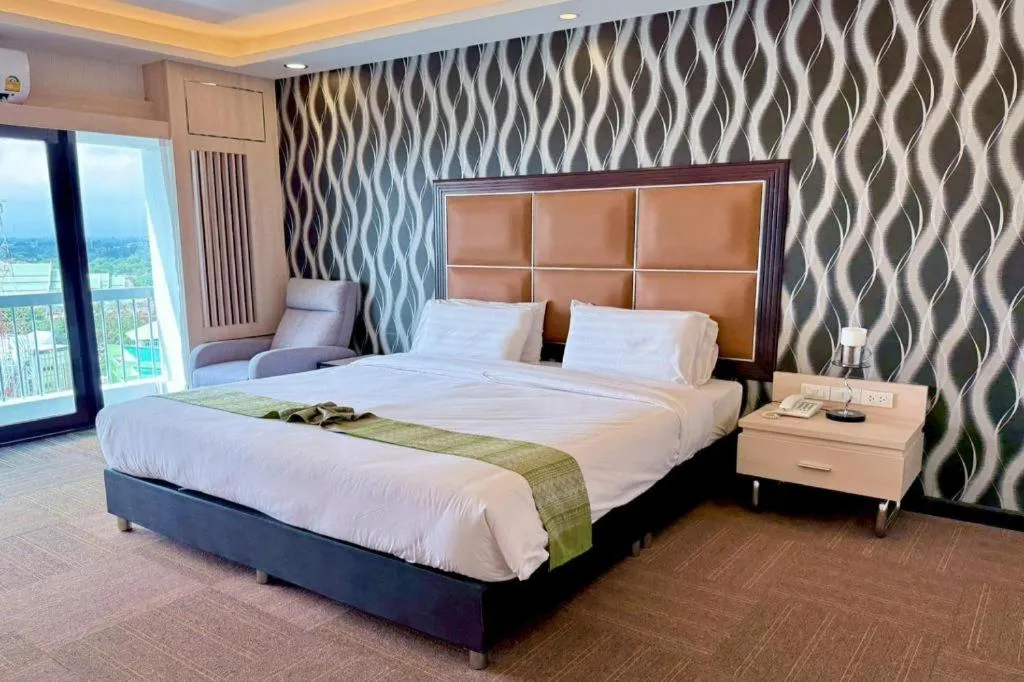 Bed in Pailyn Phitsanulok Hotel