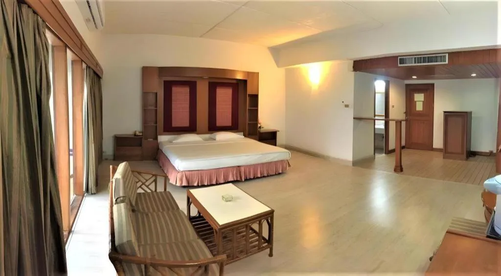 Bed in Pailyn Phitsanulok Hotel