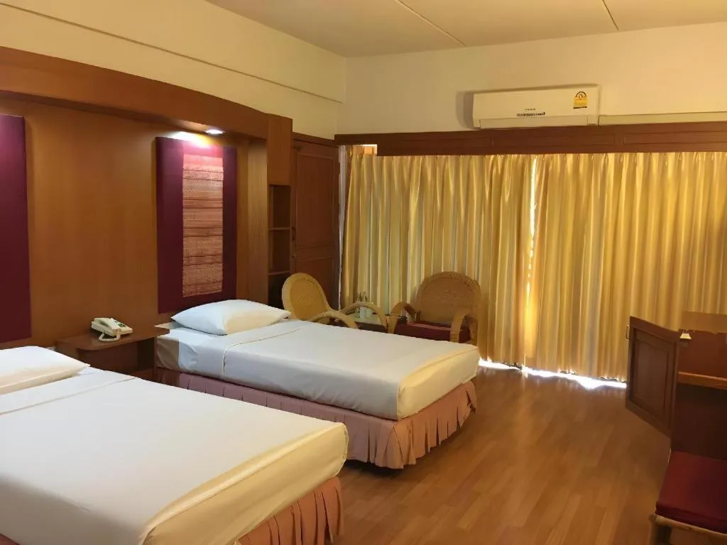 Bed in Pailyn Phitsanulok Hotel