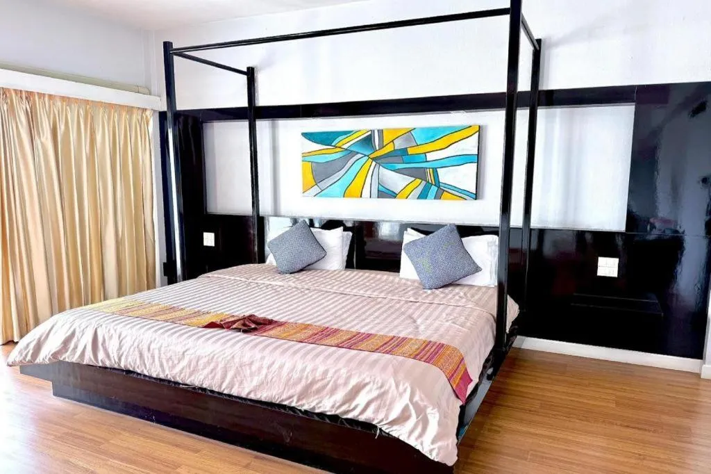 Bed in Pailyn Phitsanulok Hotel