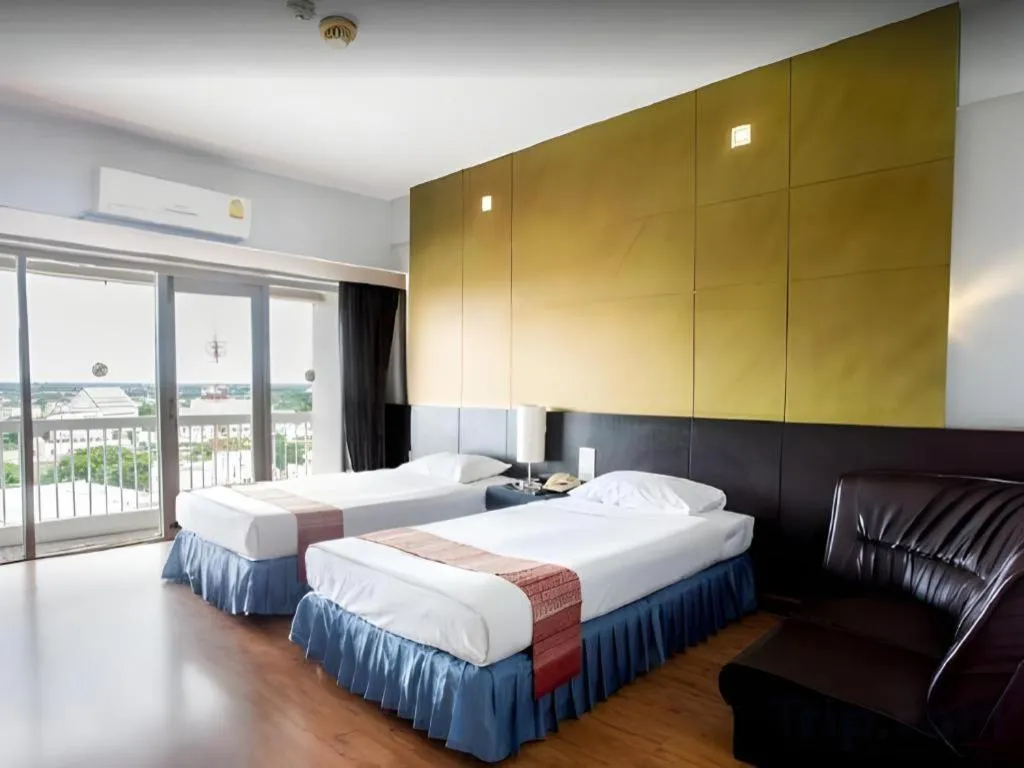 Bed in Pailyn Phitsanulok Hotel