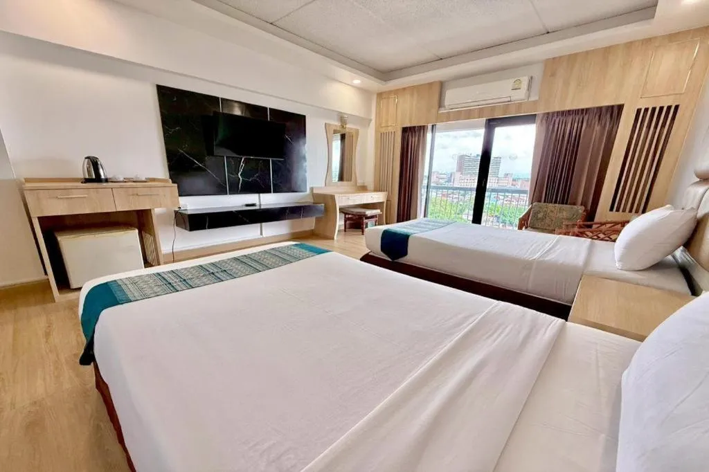 Bed in Pailyn Phitsanulok Hotel