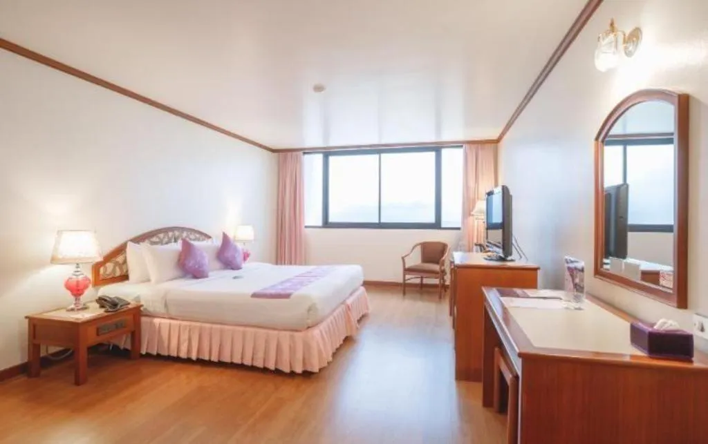 Bed in K.P. Grand Hotel Chanthaburi