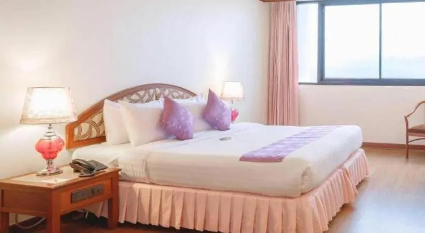 Bed in K.P. Grand Hotel Chanthaburi