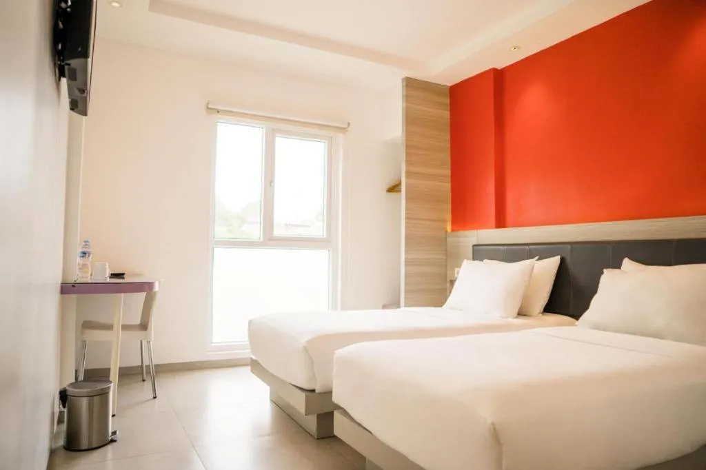 Bed in Amaris Hotel Ambon