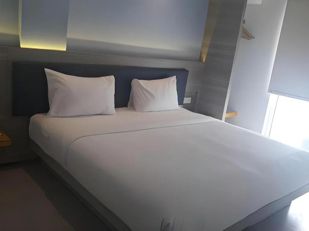 Bed in Amaris Hotel Ambon