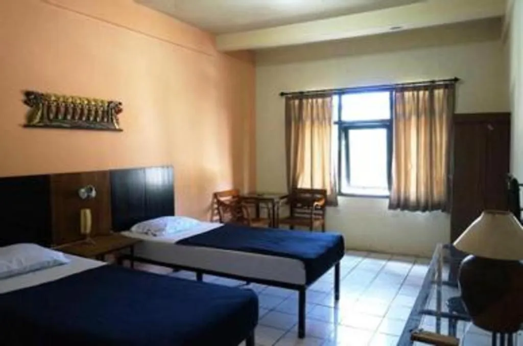 Bed in Hotel Augusta Garut