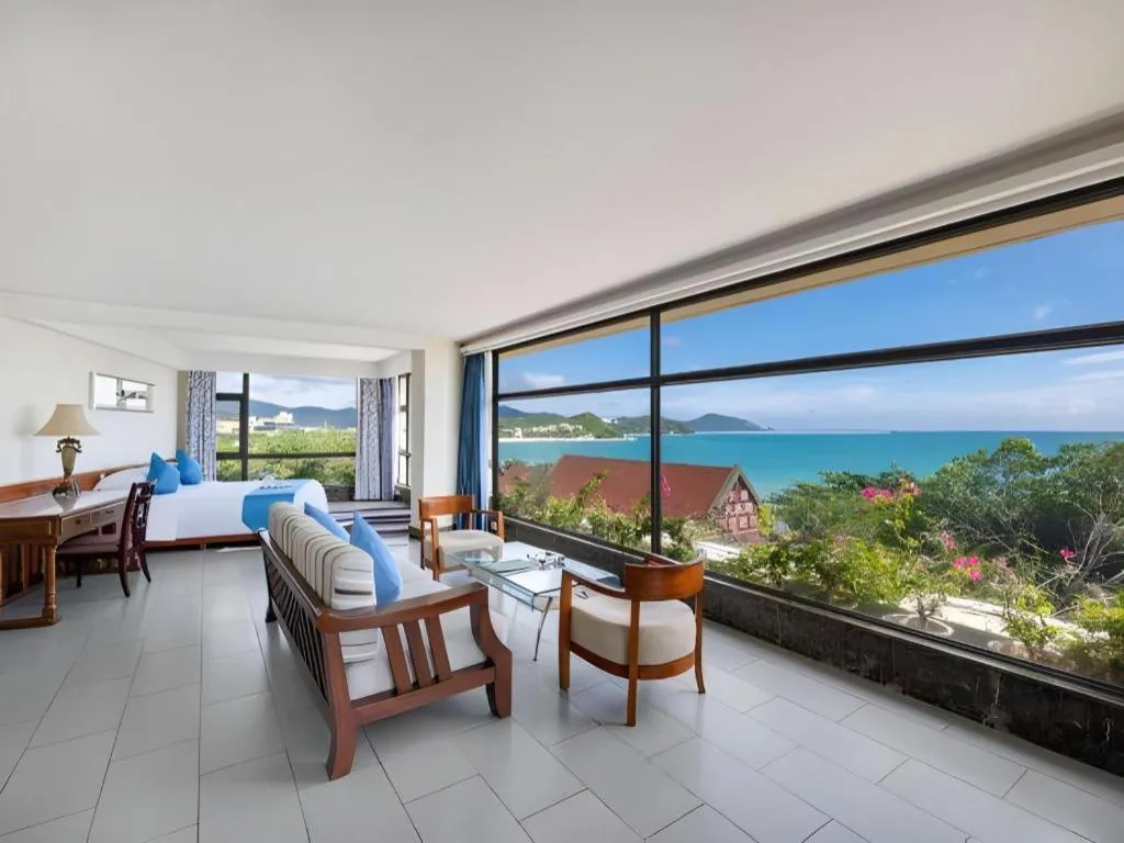 Sanya Luyi Sea View Hotel