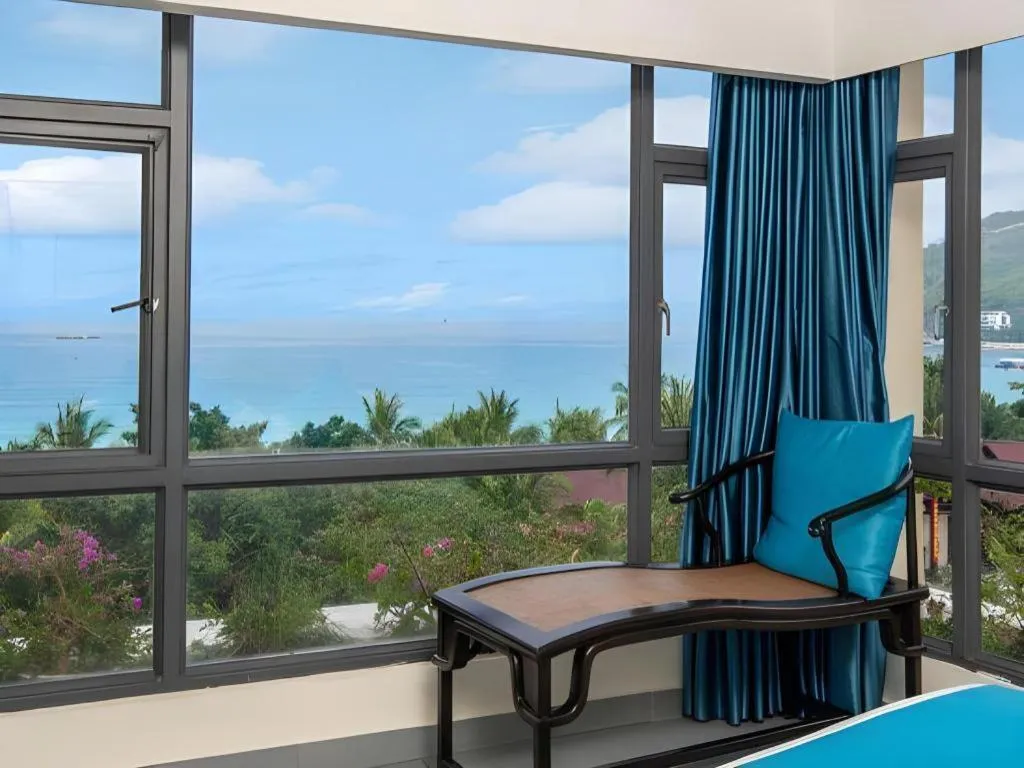 Sanya Luyi Sea View Hotel