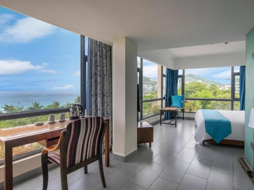 Bed in Sanya Luyi Sea View Hotel