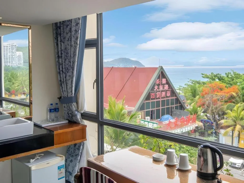 Sanya Luyi Sea View Hotel