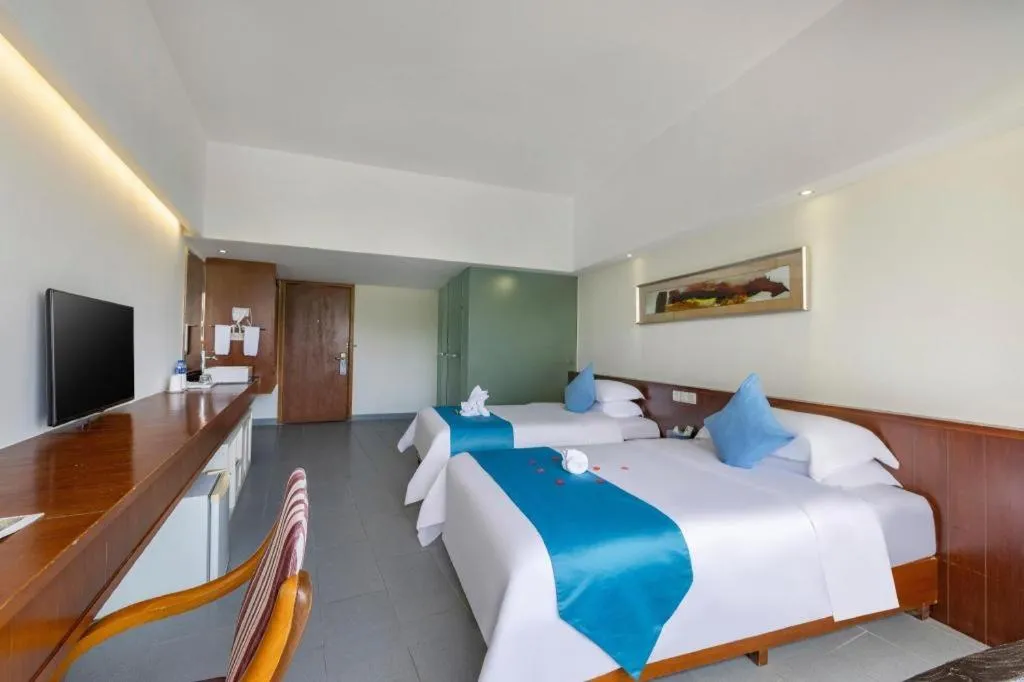 Bed in Sanya Luyi Sea View Hotel