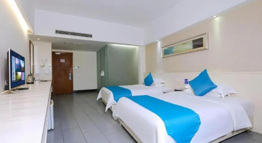 Bed in Sanya Luyi Sea View Hotel