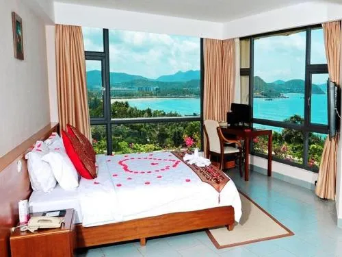Sanya Luyi Sea View Hotel