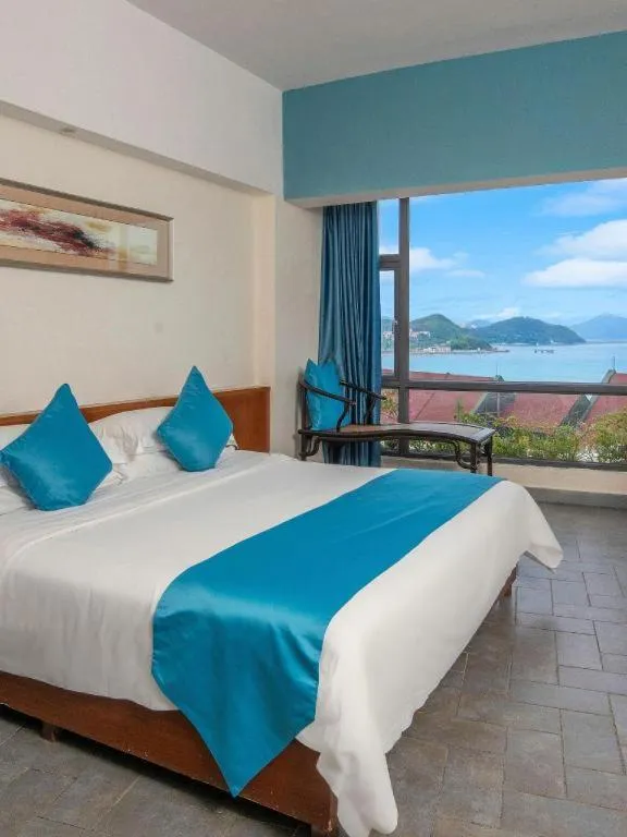 Bed in Sanya Luyi Sea View Hotel