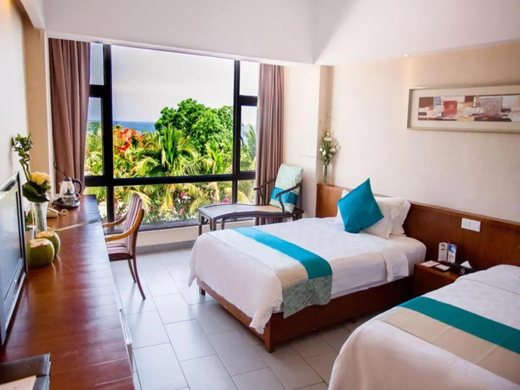 Bed in Sanya Luyi Sea View Hotel