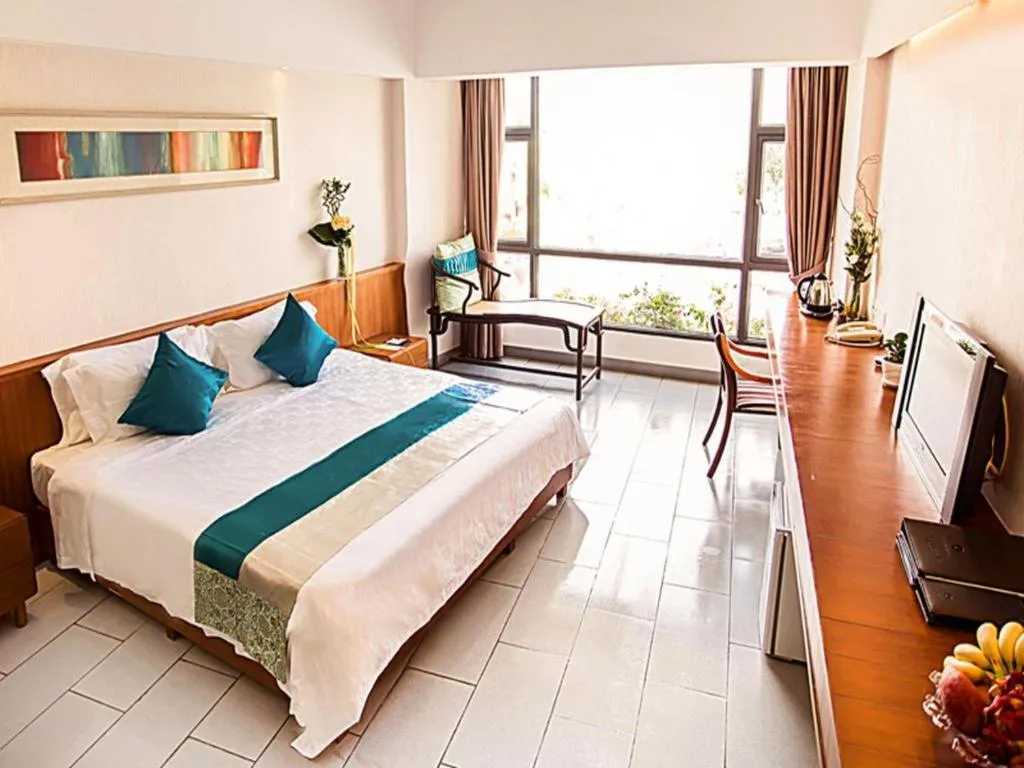 Bed in Sanya Luyi Sea View Hotel