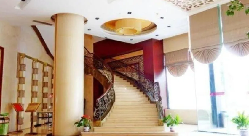 Paradise Jinjiang Hotel