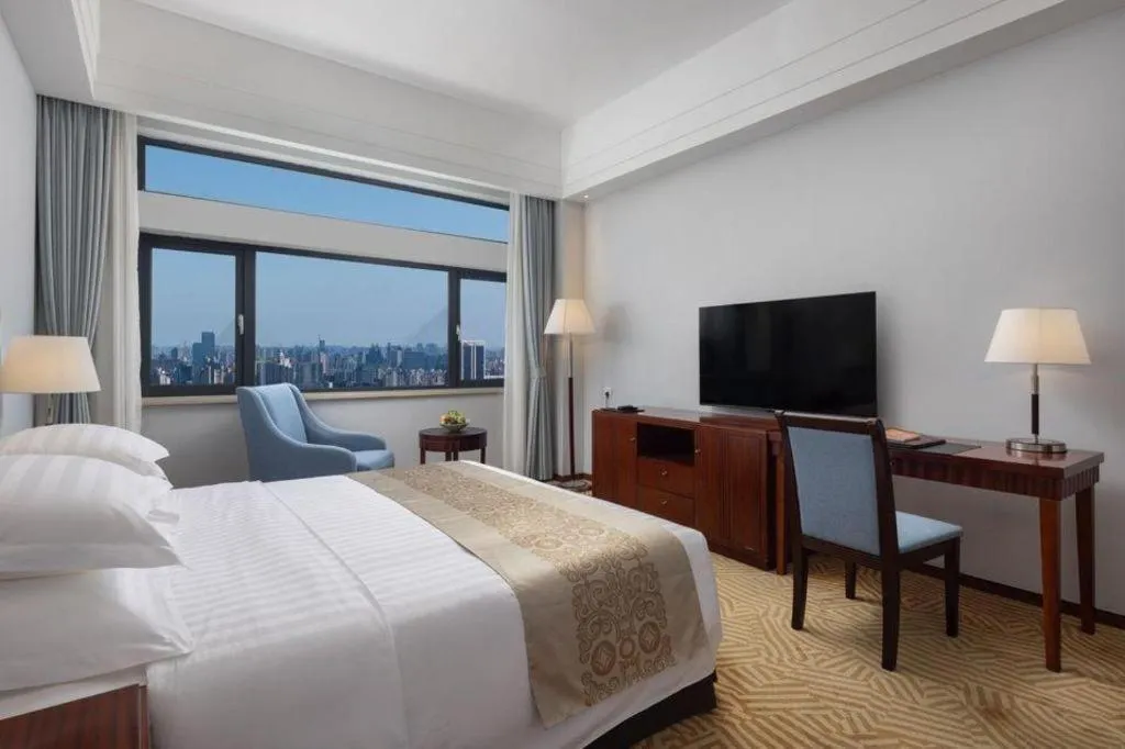 Bed in Paradise Jinjiang Hotel