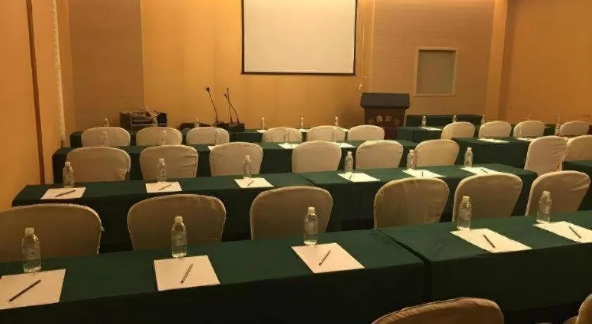 Paradise Jinjiang Hotel