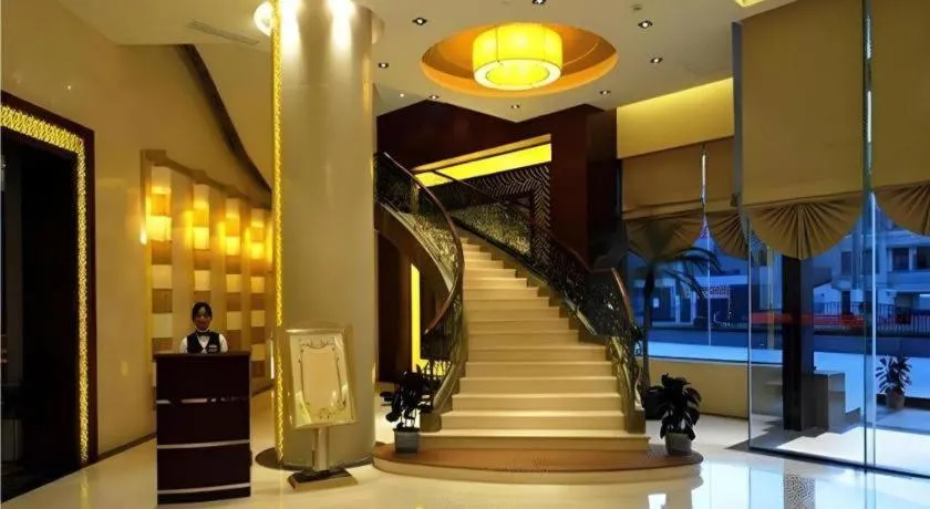 Paradise Jinjiang Hotel