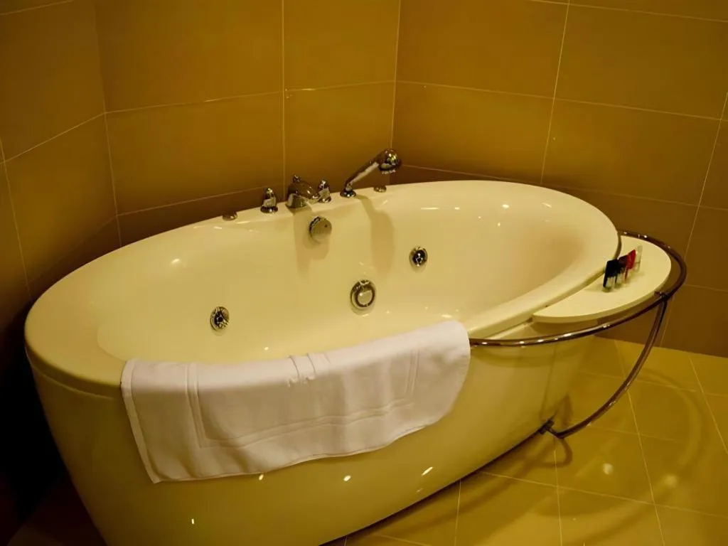 Paradise Jinjiang Hotel