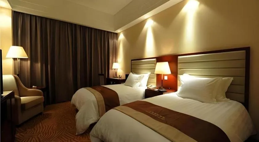 Bed in Paradise Jinjiang Hotel