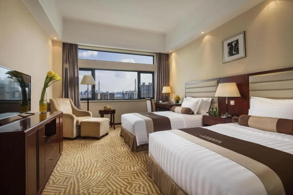 Bed in Paradise Jinjiang Hotel