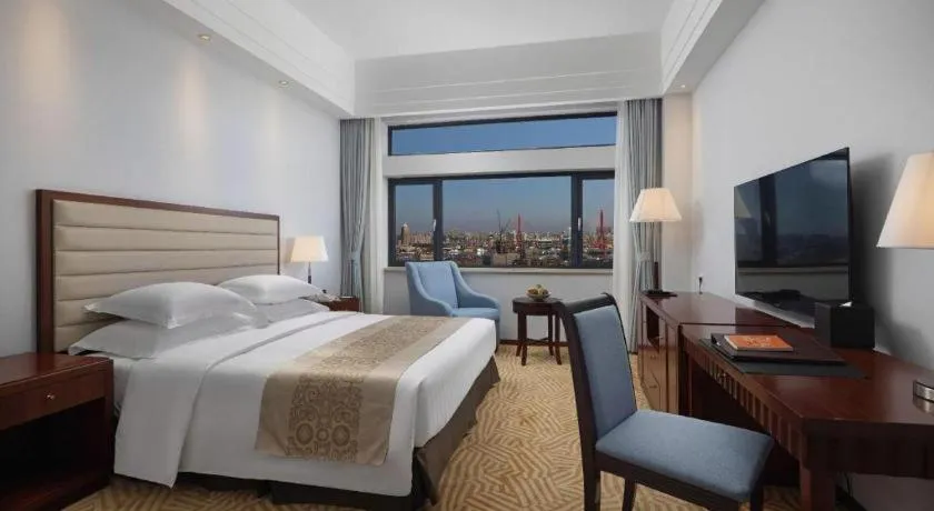 Bed in Paradise Jinjiang Hotel