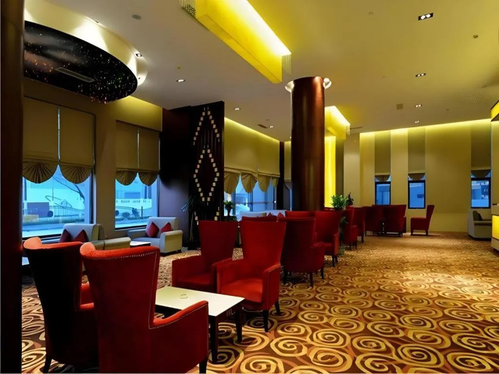 Paradise Jinjiang Hotel