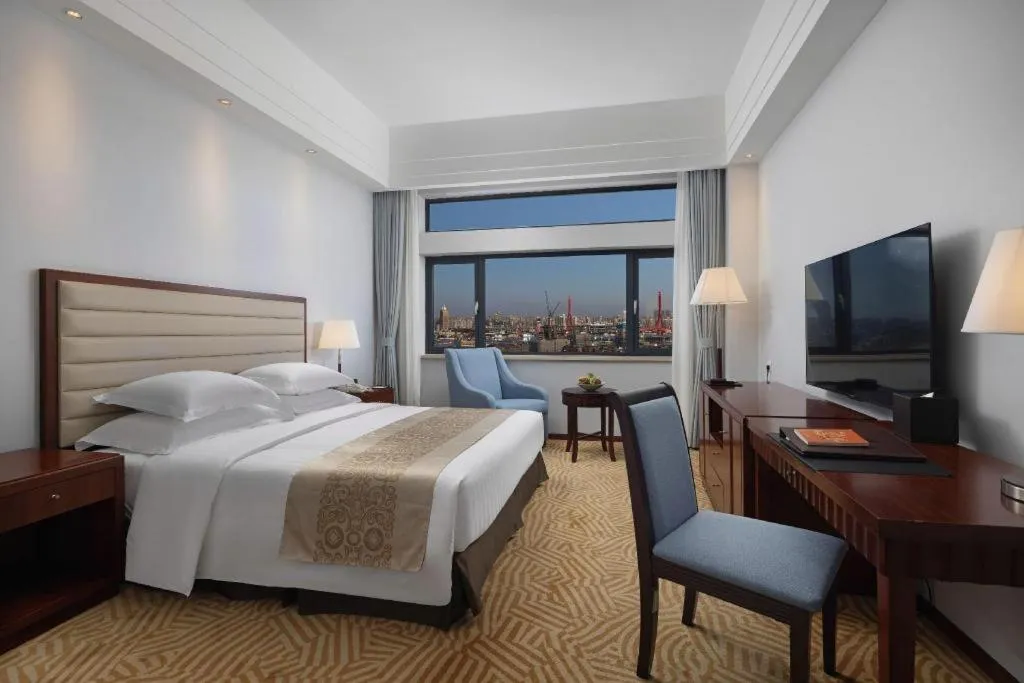 Bed in Paradise Jinjiang Hotel