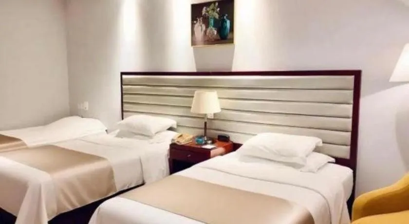 Bed in Paradise Jinjiang Hotel