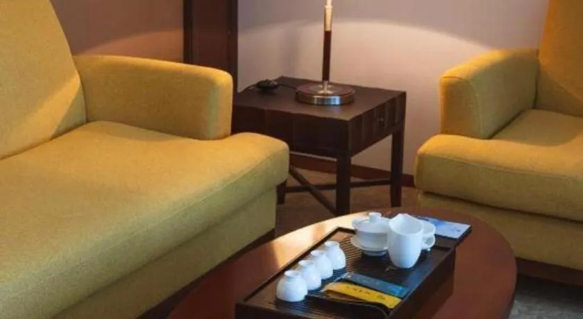 Paradise Jinjiang Hotel