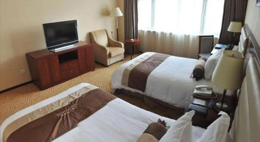 Bed in Paradise Jinjiang Hotel