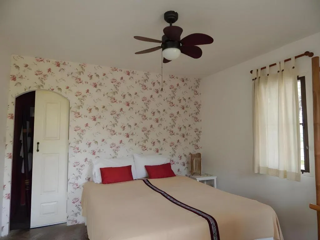 Bed in Him Naam Pai Resort