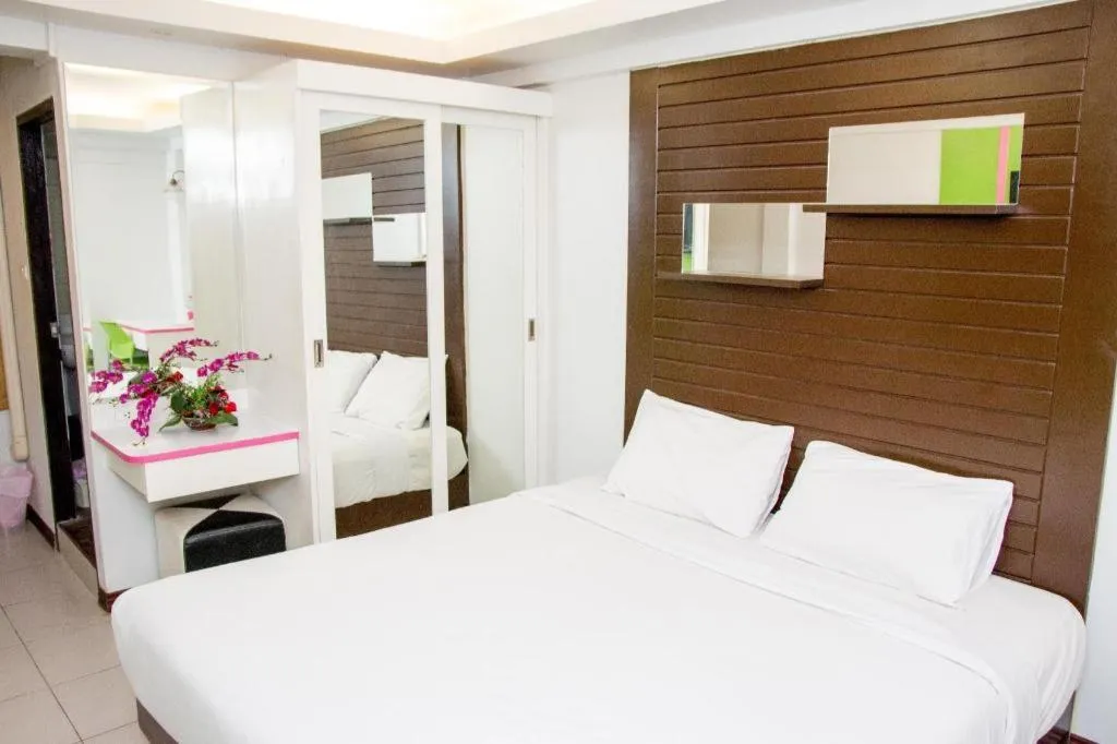 Bed in Huay Kaew Palace 1 Hotel