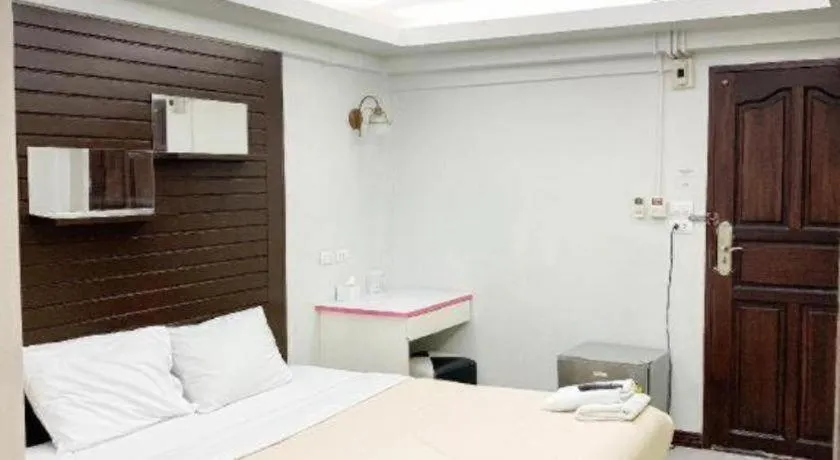 Bed in Huay Kaew Palace 1 Hotel