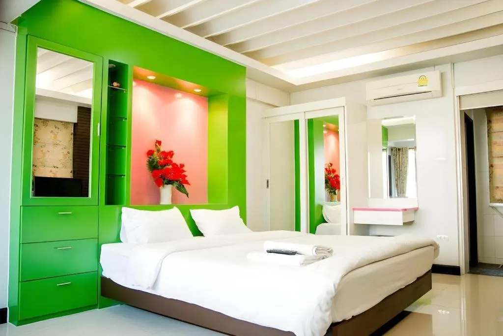 Bed in Huay Kaew Palace 1 Hotel